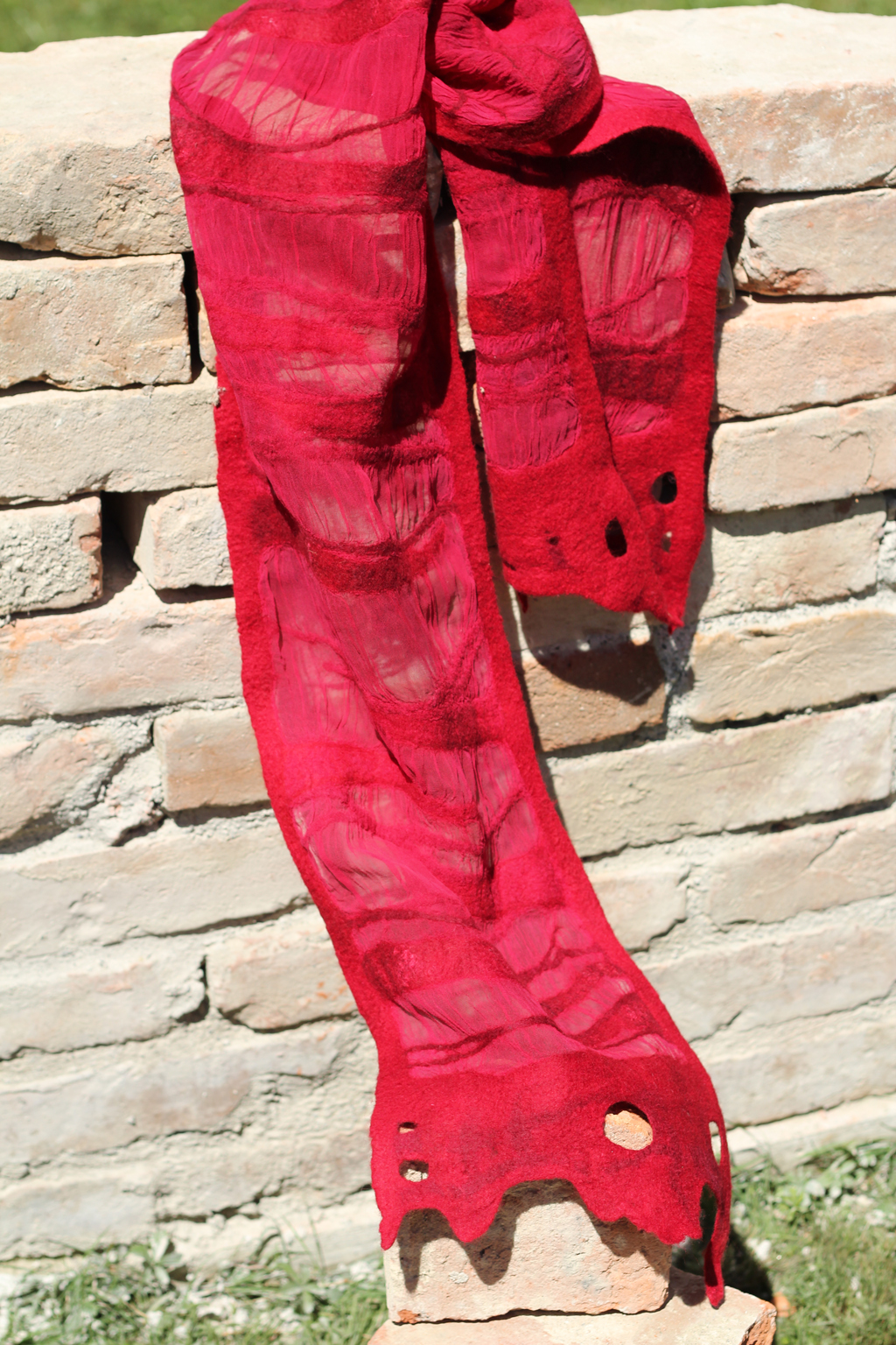 Schal in Rot